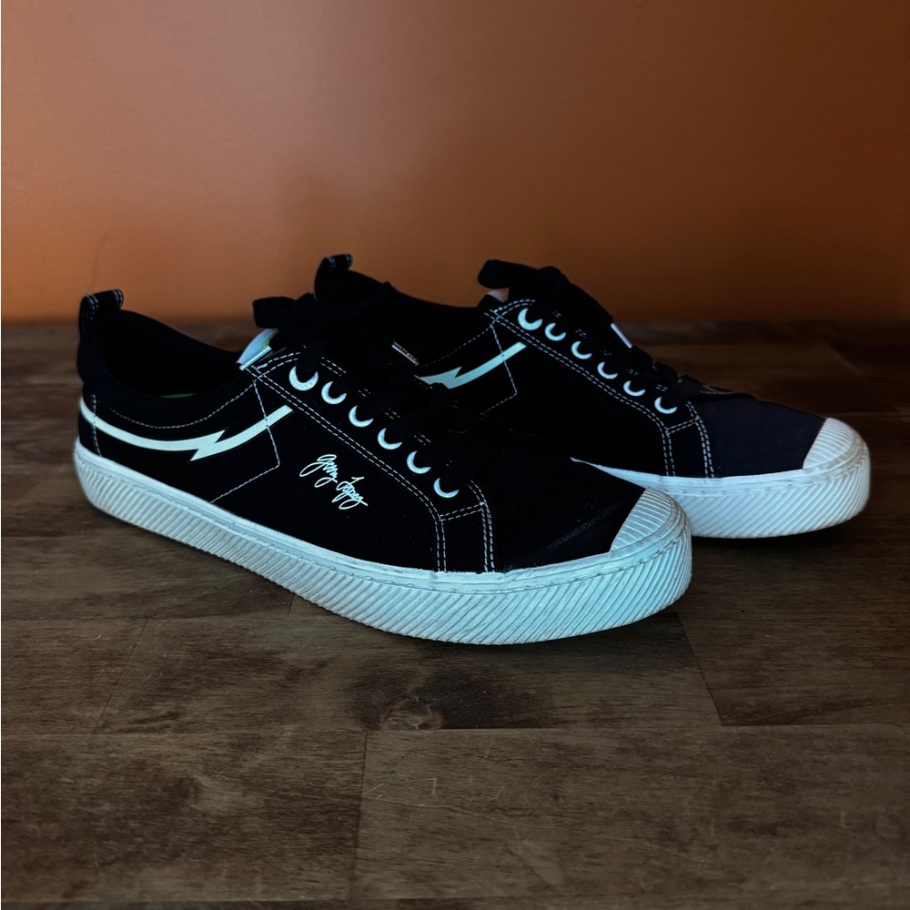 Cariuma Gerry Lopez Shoes sz 11.5